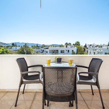 Central, Cozy, 15 Min Walk To The Beach, Fast Wi-Fi, Free Parking, 4Ppl Bodrum Luaran gambar