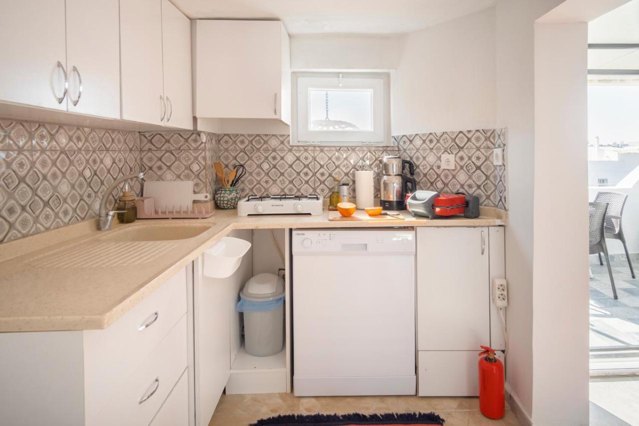 Central, Cozy, 15 Min Walk To The Beach, Fast Wi-Fi, Free Parking, 4Ppl Bodrum Luaran gambar