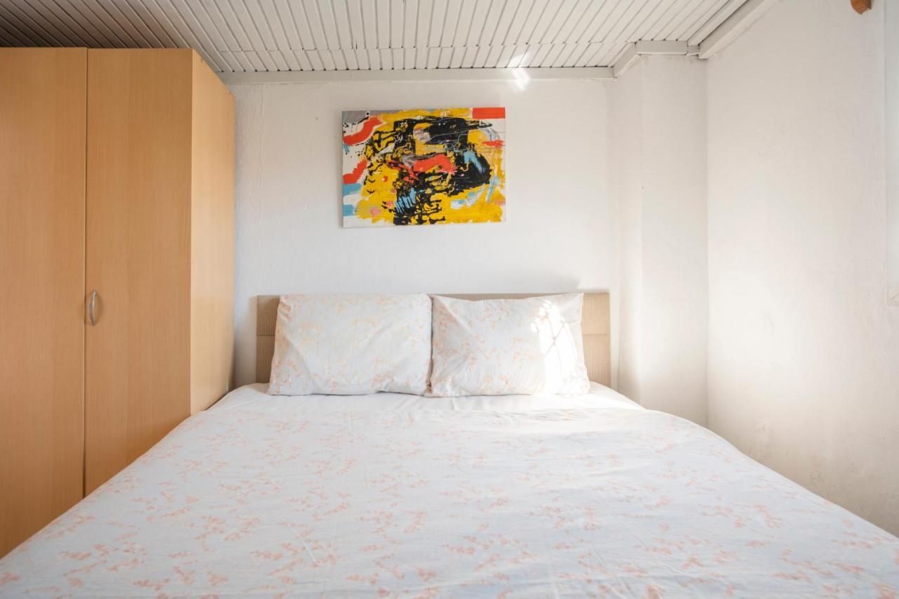 Central, Cozy, 15 Min Walk To The Beach, Fast Wi-Fi, Free Parking, 4Ppl Bodrum Luaran gambar
