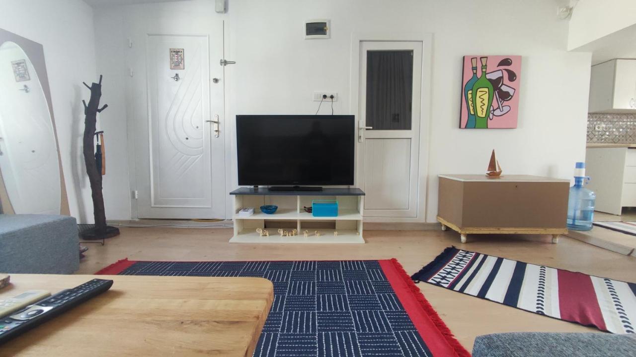 Central, Cozy, 15 Min Walk To The Beach, Fast Wi-Fi, Free Parking, 4Ppl Bodrum Luaran gambar