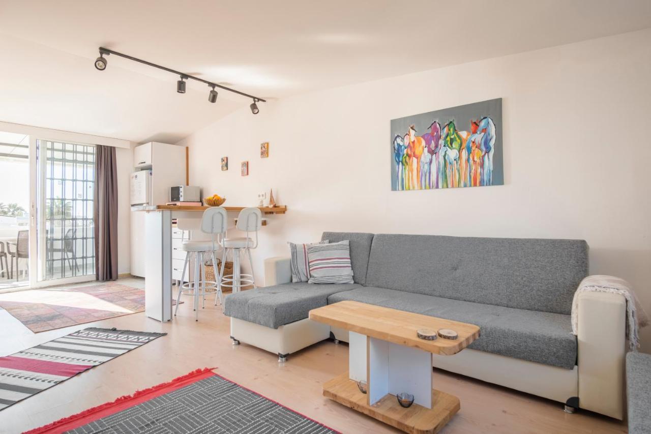 Central, Cozy, 15 Min Walk To The Beach, Fast Wi-Fi, Free Parking, 4Ppl Bodrum Luaran gambar