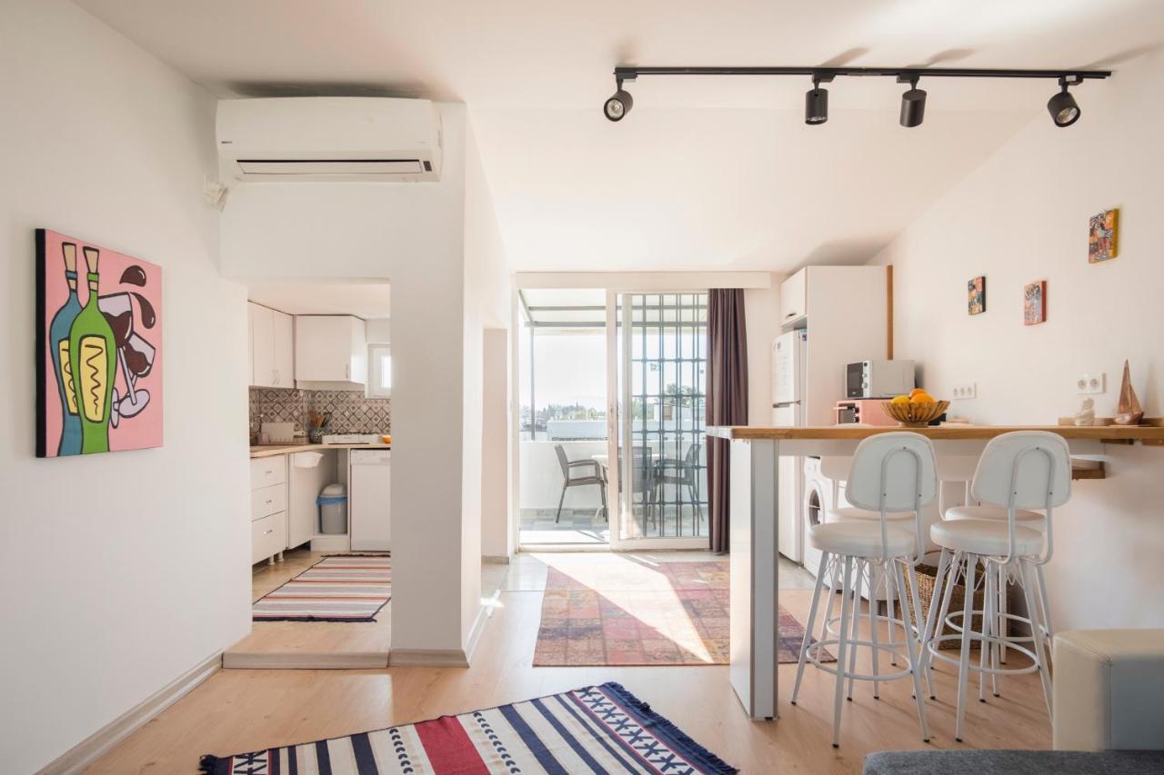 Central, Cozy, 15 Min Walk To The Beach, Fast Wi-Fi, Free Parking, 4Ppl Bodrum Luaran gambar